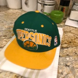 Seattle Suoersonics baseball cap.